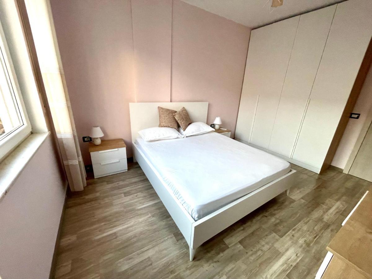 Modern & Cozy Apartment Тирана Экстерьер фото
