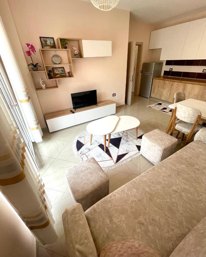 Modern & Cozy Apartment Тирана Экстерьер фото